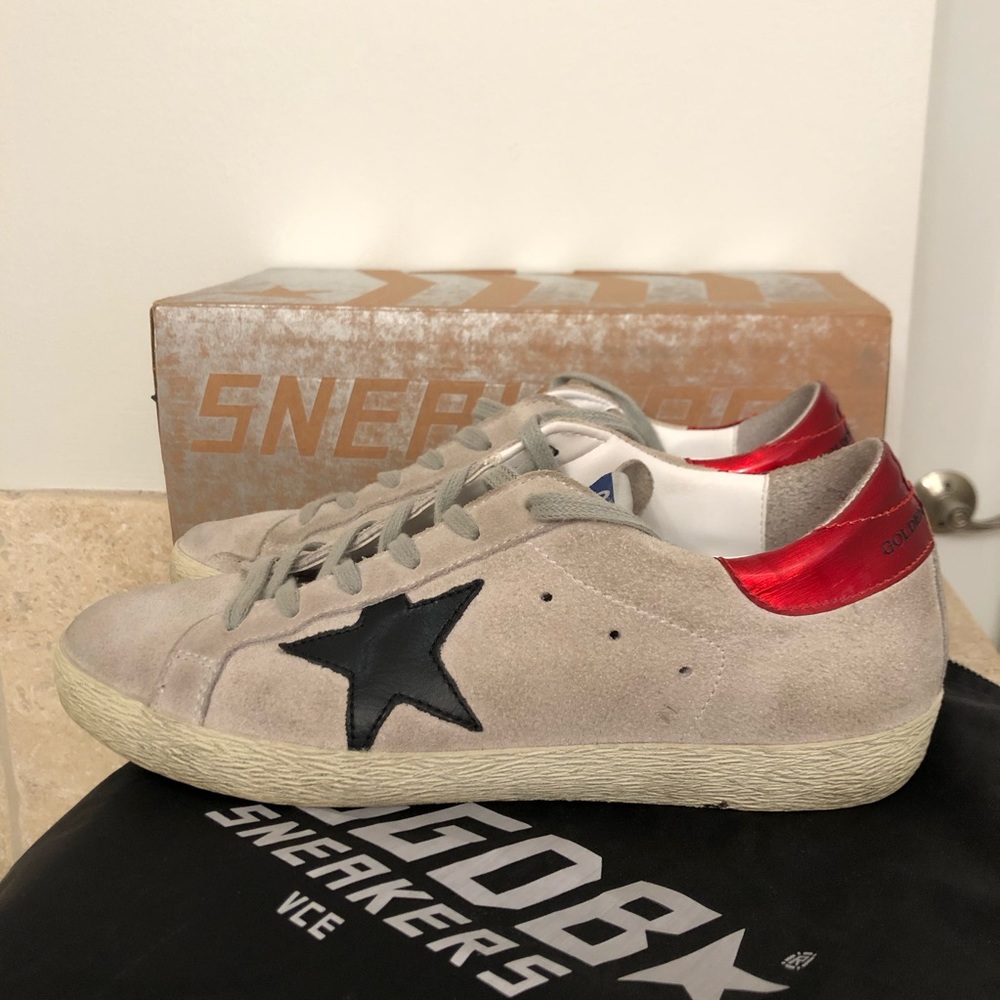 Golden Goose superstar